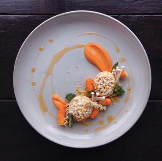Illustration for article titled These perfectly plated fine dining dishes are actually made of junk food